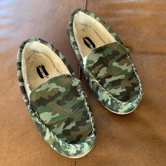 Lands End Camo Slippers - Picture 3 of 10